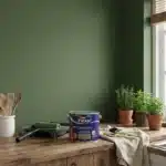 Flexa Creations Muurverf Zijdemat op een muur in de keuken