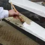 Rust Oleum Combicolor 7400 geschilderd op een metalen trap