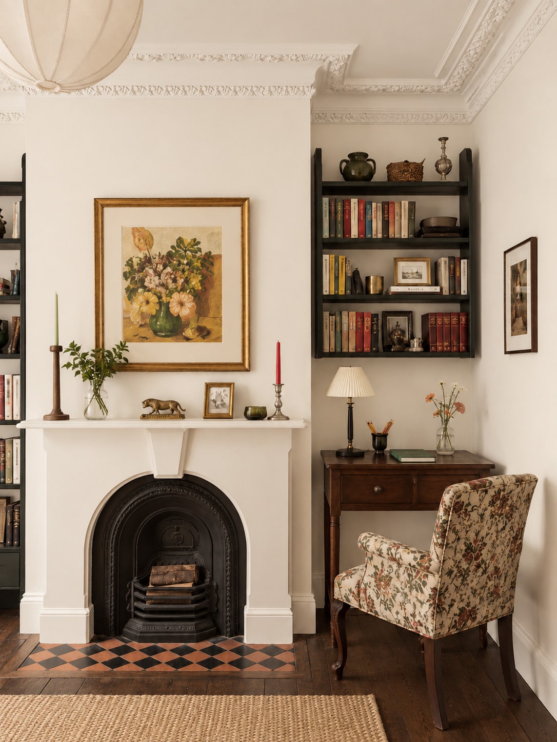 Knusse leeshoek in Farrow and Ball Dimity No. 2008