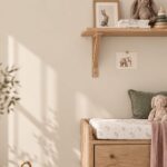 Kinderkamer met muur in Subtle Greige