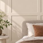 Slaapkamer bedframe met muur in Subtle Greige