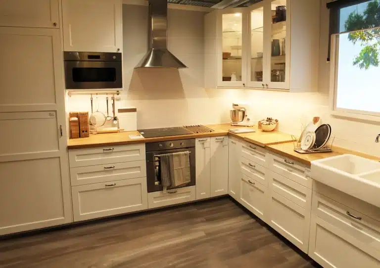 Welke muurverf achter het fornuis