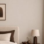 Slaapkamer met bedframe in Urban Taupe
