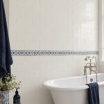 Klassieke badkamer in RAL 9016 Verkeerswit