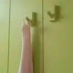 Paint & Paper Library satin lak op hout