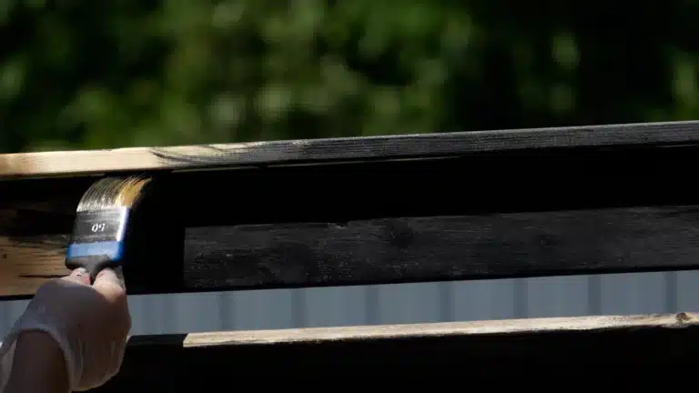 Schutting zwart verven | Verfplaza