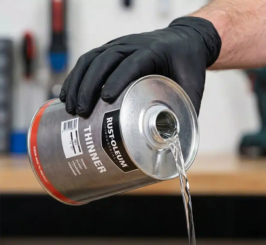 Uitgieten Rust Oleum Thinner