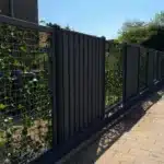 Schutting gebeitst met Sigma Woodprotect Solid Matt